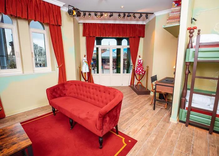 Theater Hotel