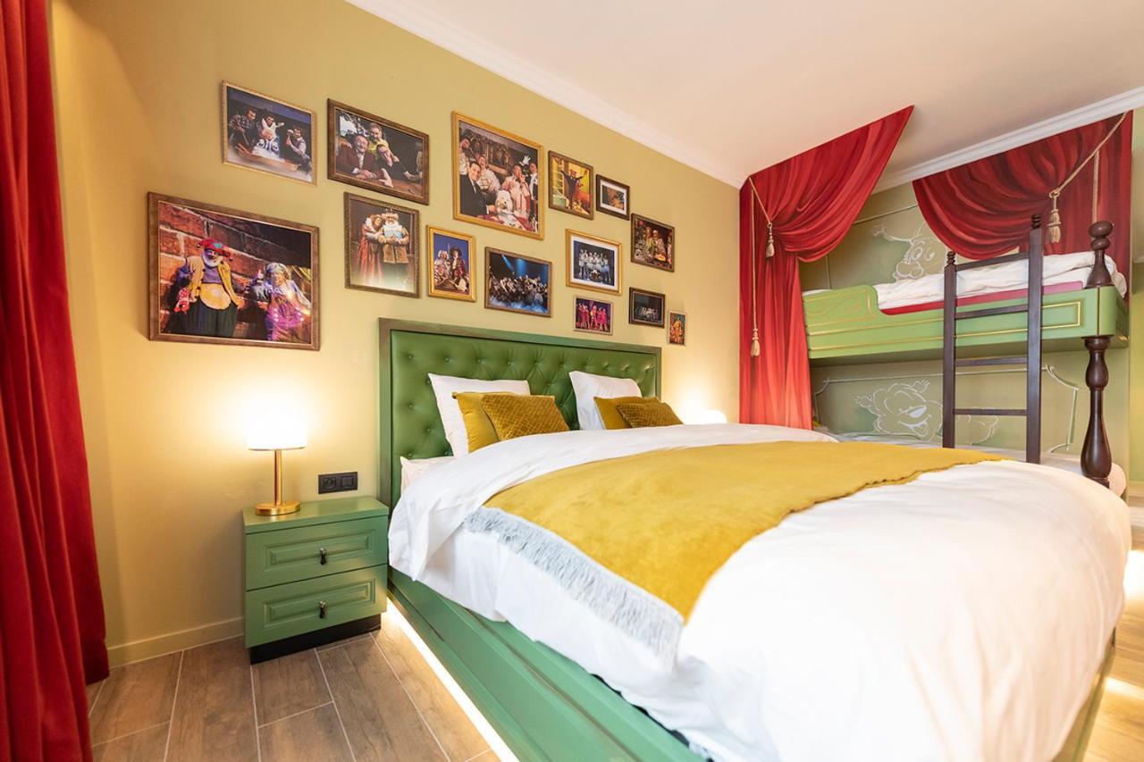 Theater Hotel