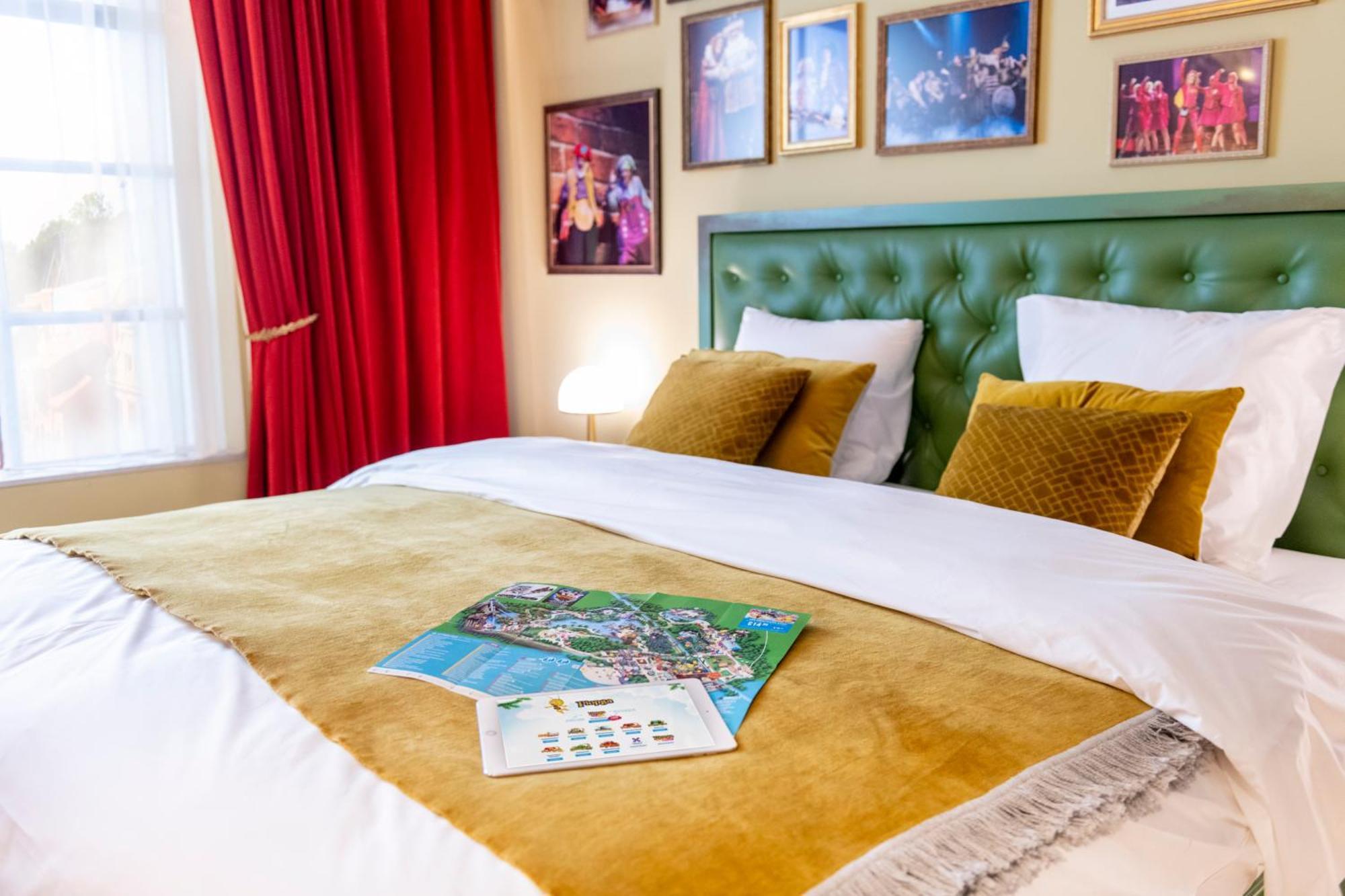 Theater Hotel 4*